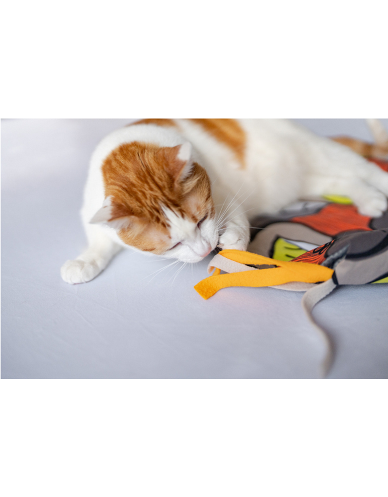 P.L.A.Y. Purrfect Playtime Mat Crinkle Catnip Mat La Folie