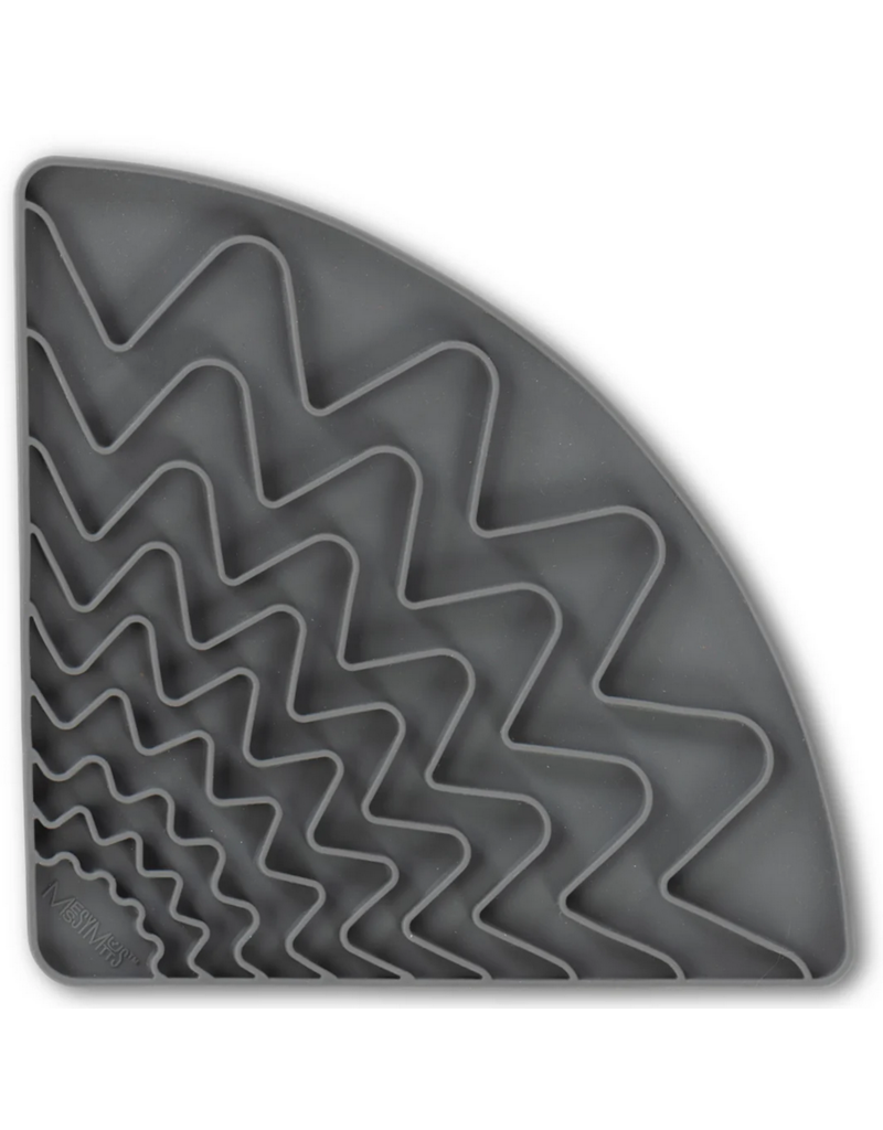 Messy Mutts Messy Mutts Silicone Lick Mat | Triangle Grey