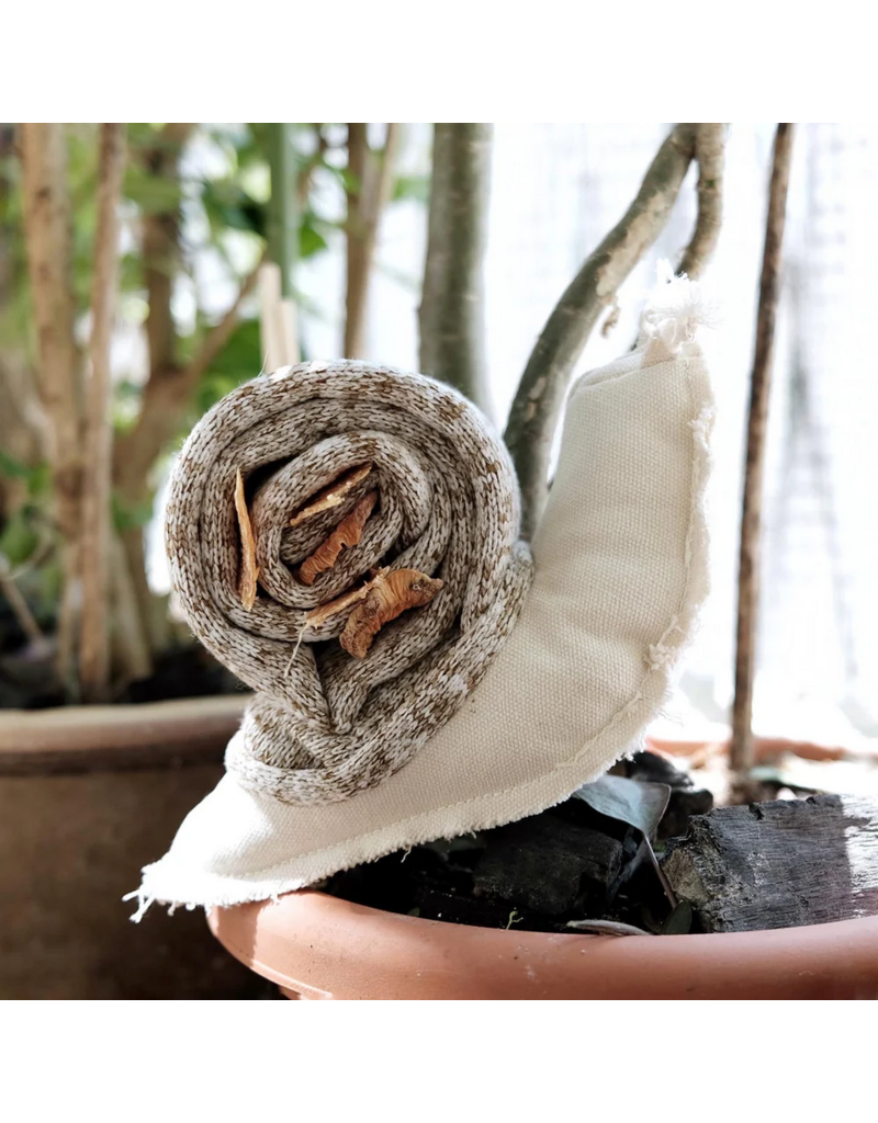 Lambwolf Collective Lambwolf Collective Interactive Toys | Snail Snuffle Squeaky
