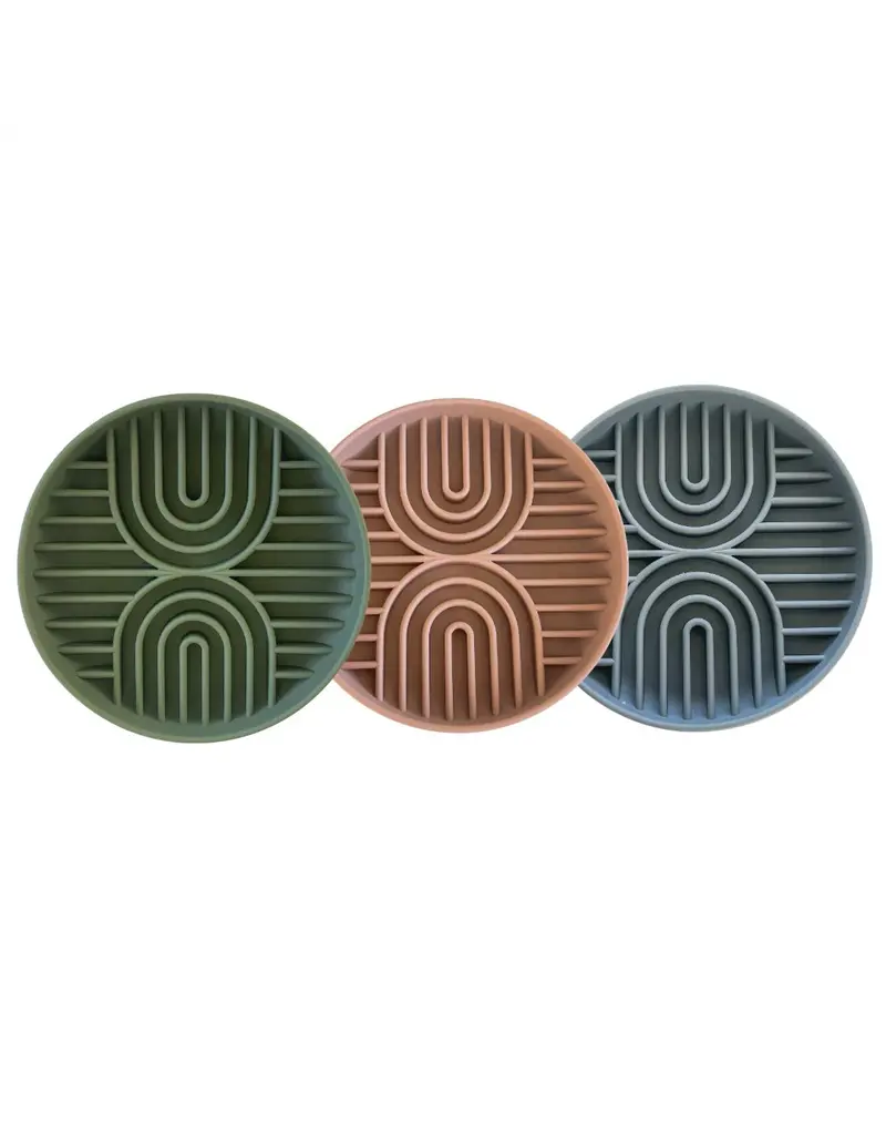Pawsome Tails Pawsome Tails | Rainbow Slow Feeder Sage Green