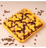 Tall Tails Tall Tails Foraging Mat | Yellow Bee 3D 8.5 in/1 Cup