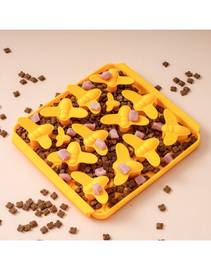 Tall Tails Tall Tails Foraging Mat | Yellow Bee 3D 8.5 in/1 Cup