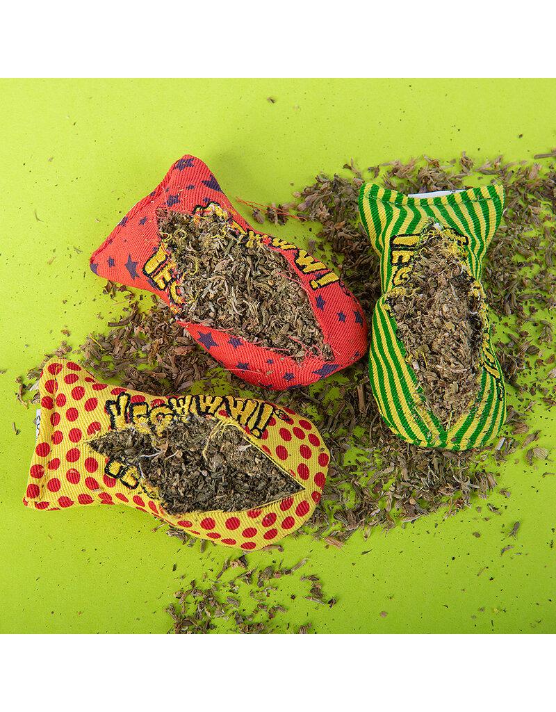 Yeowww! Yeowww! Cat Toys | Tin of Stinkies 3 pk