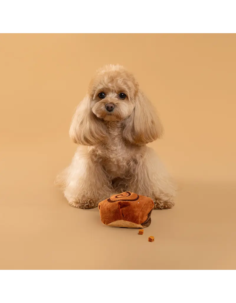 Chewffon Chewffon Plush Dog Toy | Cinnamon Roll Squeaky Snuffle Toy