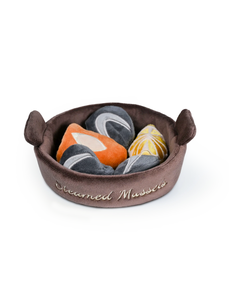 Chewffon Chewffon Plush Dog Toy | Steamed Mussels Hide & Seek Toy