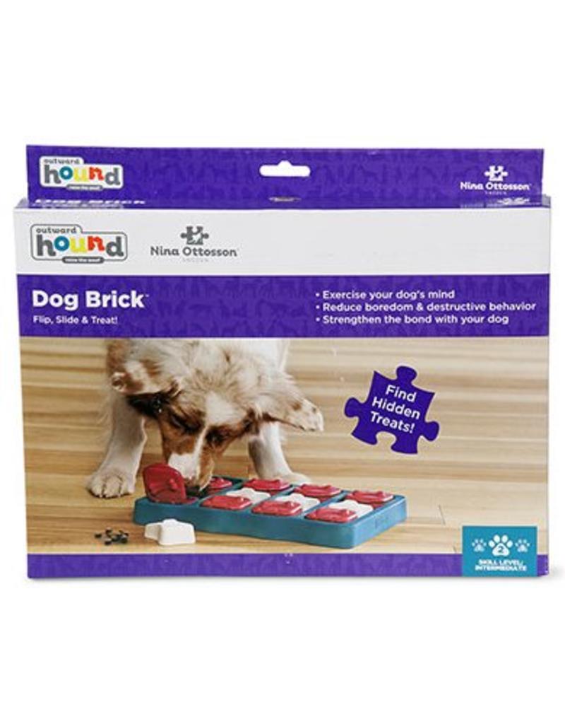 https://cdn.shoplightspeed.com/shops/614283/files/8794291/800x1024x2/outward-hound-outward-hound-nina-ottoson-dog-brick.jpg