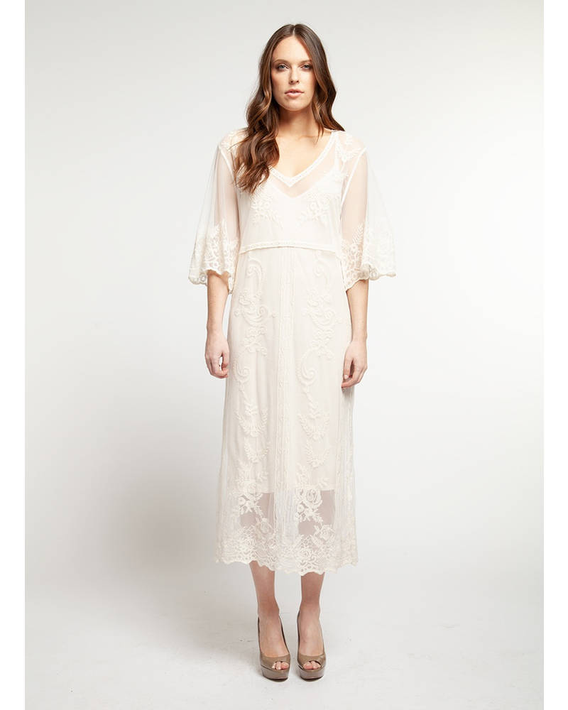 Long Lace Dresses