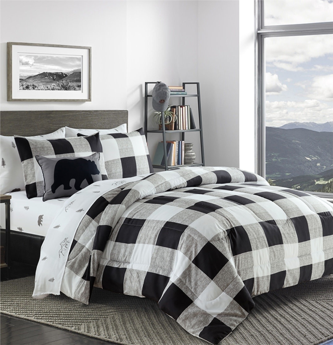 Adrien Lewis Cozy Chalet 8pc Comforter Set Black White Mp2