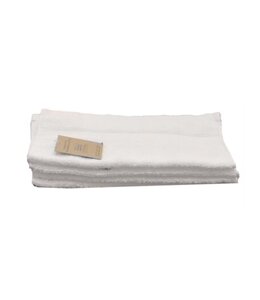 MADE IN COLUMBIA WHITE TOWELS