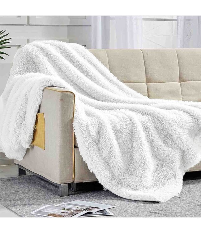 TIFFANY SHAG THROW AST 50X60"