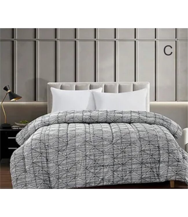 STUDIO 707 GEO PRINT COMFORTER ASSORTED