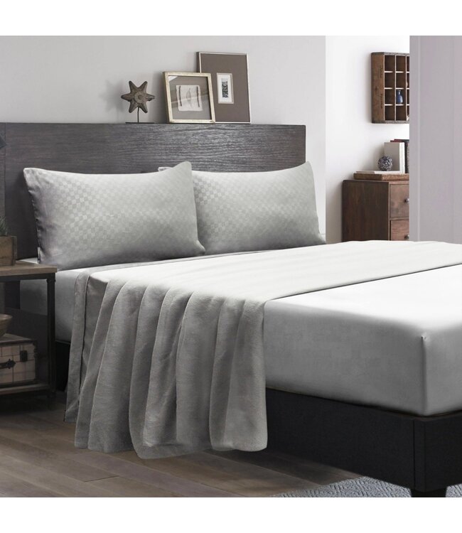 LAUREN TAYLOR LUXURIOUS AND SOFT COMFORT SHEET SET w/EMBOSSED HEM & PC (MP2)