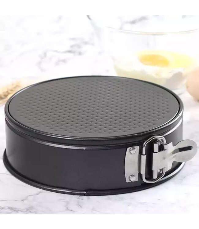 A LA CUISINE NONSTICK SPRINGFORM ROUND PAN BLACK 7.8"