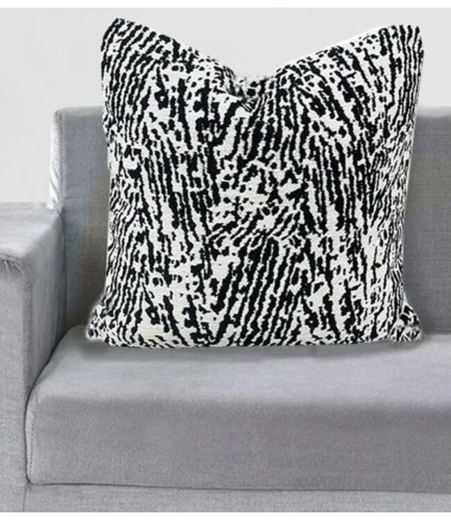 LAUREN TAYLOR GAPHIC CHENILLE CUSHION BLACK/WHITE 18X18"