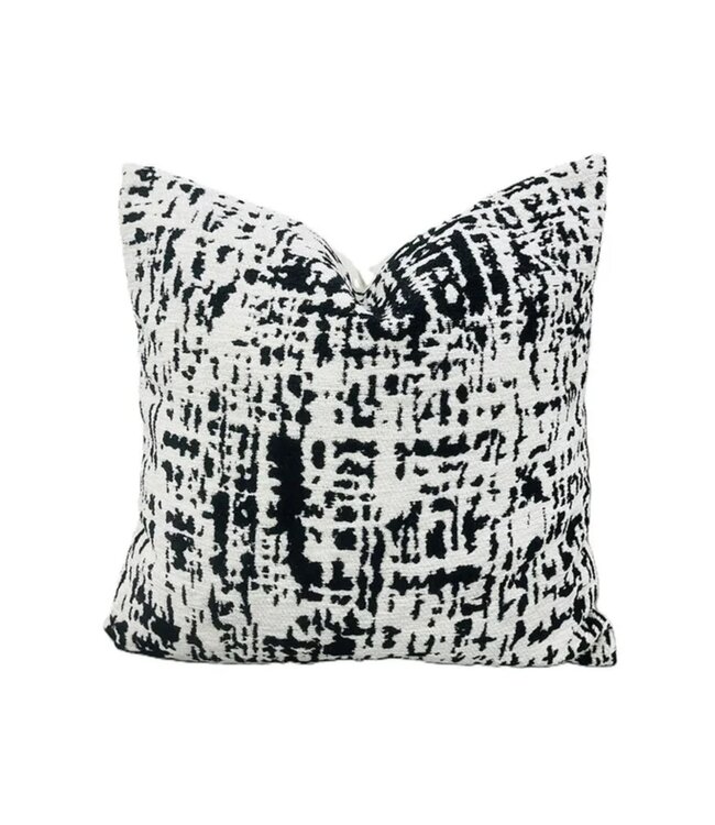 LAUREN TAYLOR ABSTRACT CHENILLE CUSHION BLACK/WHITE 18X18"