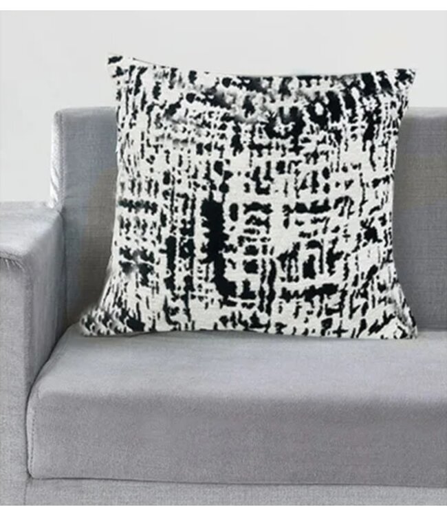 LAUREN TAYLOR ABSTRACT CHENILLE CUSHION BLACK/WHITE 18X18"