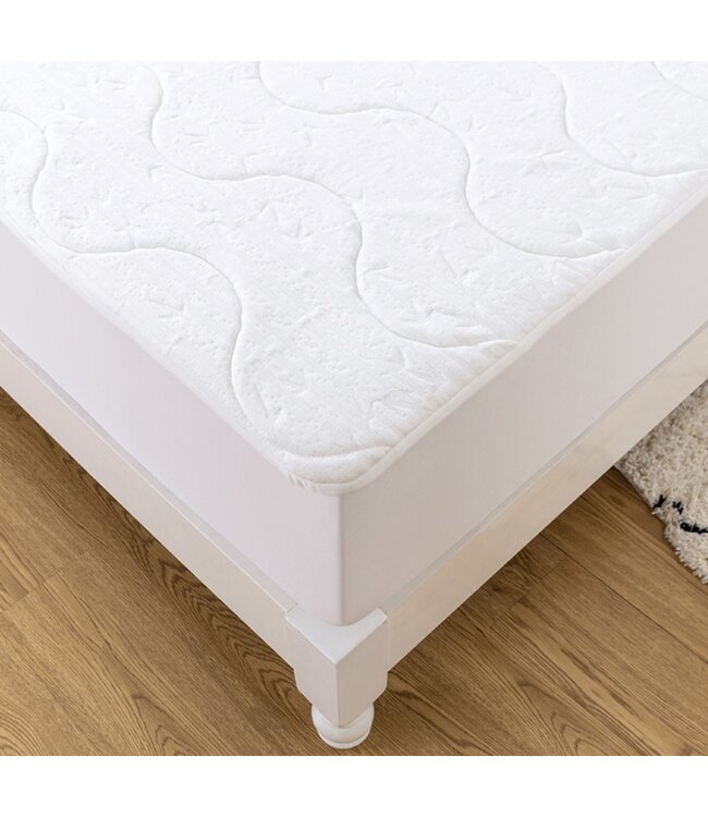 MAISON BLANCHE BAMBOO MEMORY FOAM MATTRESS PROTECTOR WHITE (MP4)