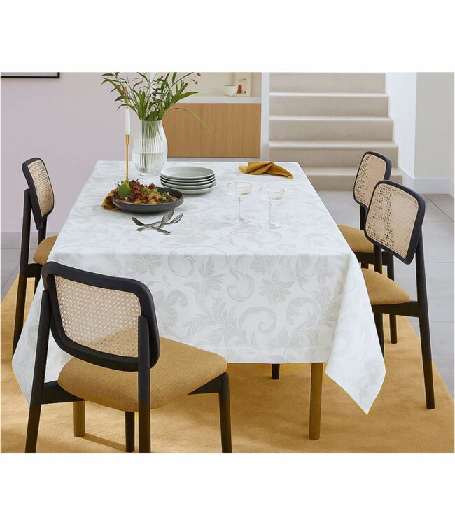 LAUREN TAYLOR DAMASK JACQUARD TABLECLOTH WHITE