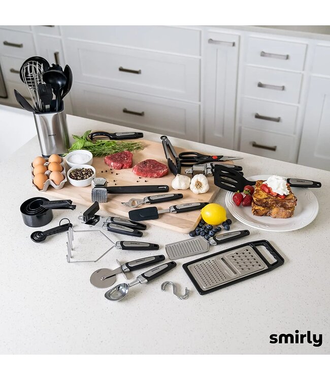 42 PIECE COOKING SET