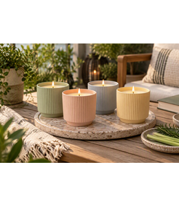 LAUREN TAYLOR 3% CITRONELLA CANDLE IN PASTEL CERAMIC POT