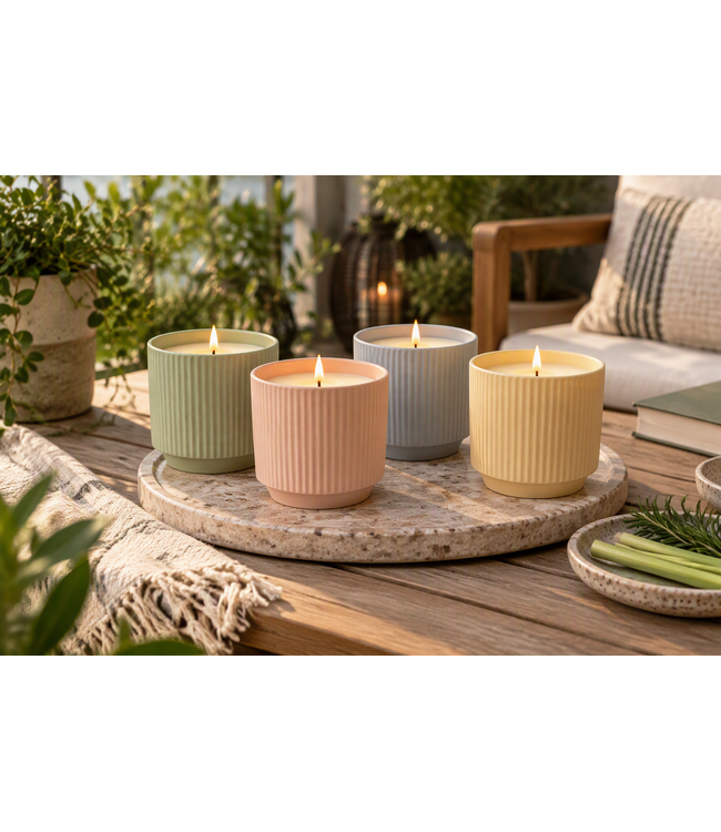 LAUREN TAYLOR 3% CITRONELLA CANDLE IN PASTEL CERAMIC POT