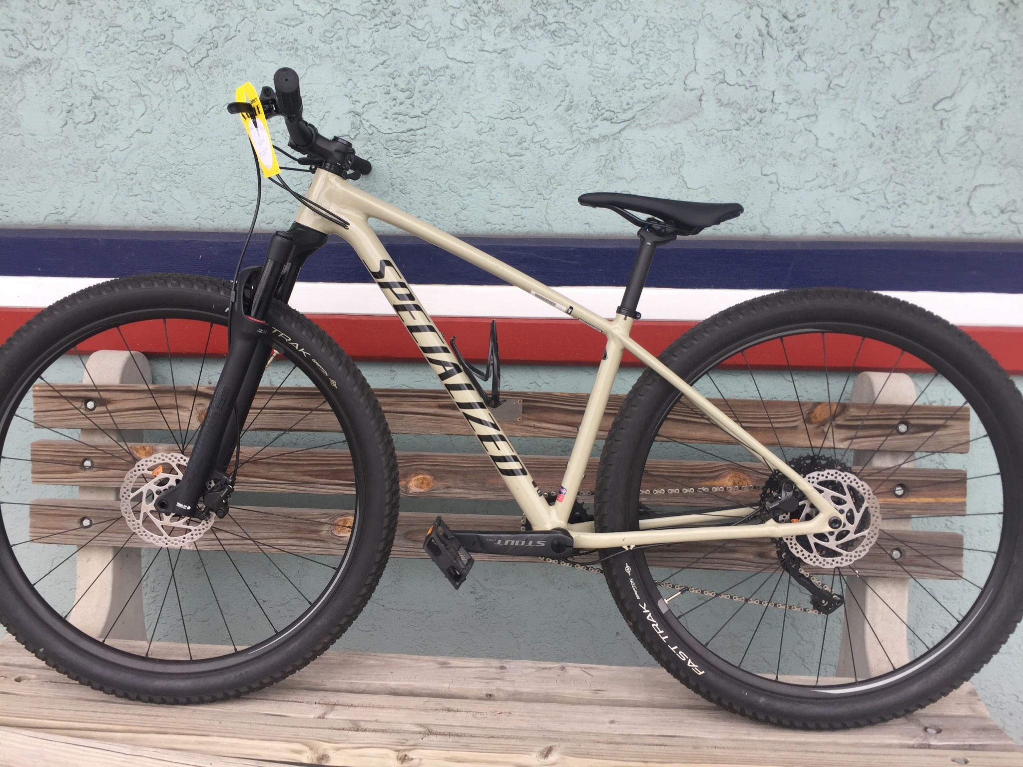 specialized men's chisel comp mountainbike