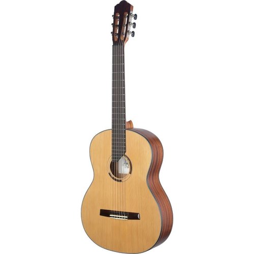 Stagg Eresma series classical guitar with solid cedar top, lefthanded model Stagg Eresma series classical guitar with solid cedar top, lefthanded model