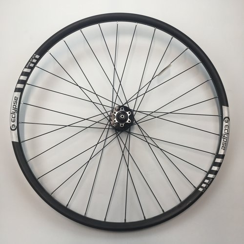 Eclypse Roue avant Montagne Jante Eclypse Edge GT 27.5 650B 32T Noir Moyeu 6 bolts QR Eclypse Eclypse Roue avant Montagne Jante Eclypse Edge GT 27.5 650B 32T Noir Moyeu 6 bolts QR Eclypse