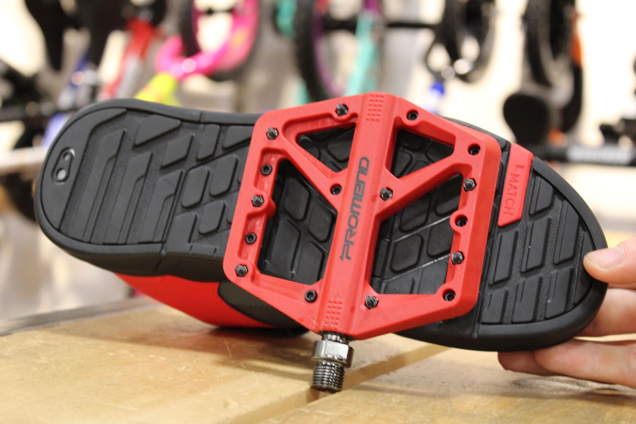 Pedals and shoes - looking for a match !