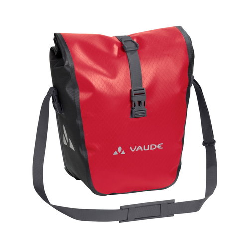 Vaude Sacoche avant étanche Vaude Aqua Front 28 Rouge (paire) Vaude Sacoche avant étanche Vaude Aqua Front 28 Rouge (paire)