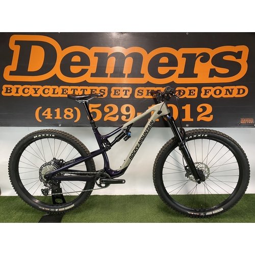 Rocky Mountain Vélo usagé Rocky Mountain Instinct C70 2021 Beige/Mauve Rocky Mountain Vélo usagé Rocky Mountain Instinct C70 2021 Beige/Mauve