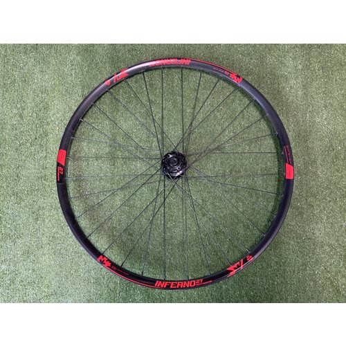 Sun Ringlé Roue avant Sun Ringle Inferno 27 / Moyeu SRAM MTH 716 6-Boulons Axe:15mm  &