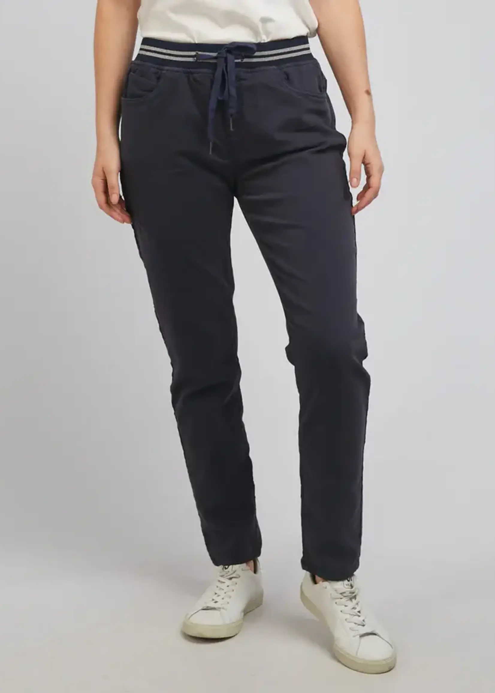Foxwood Sylvia Jogger
