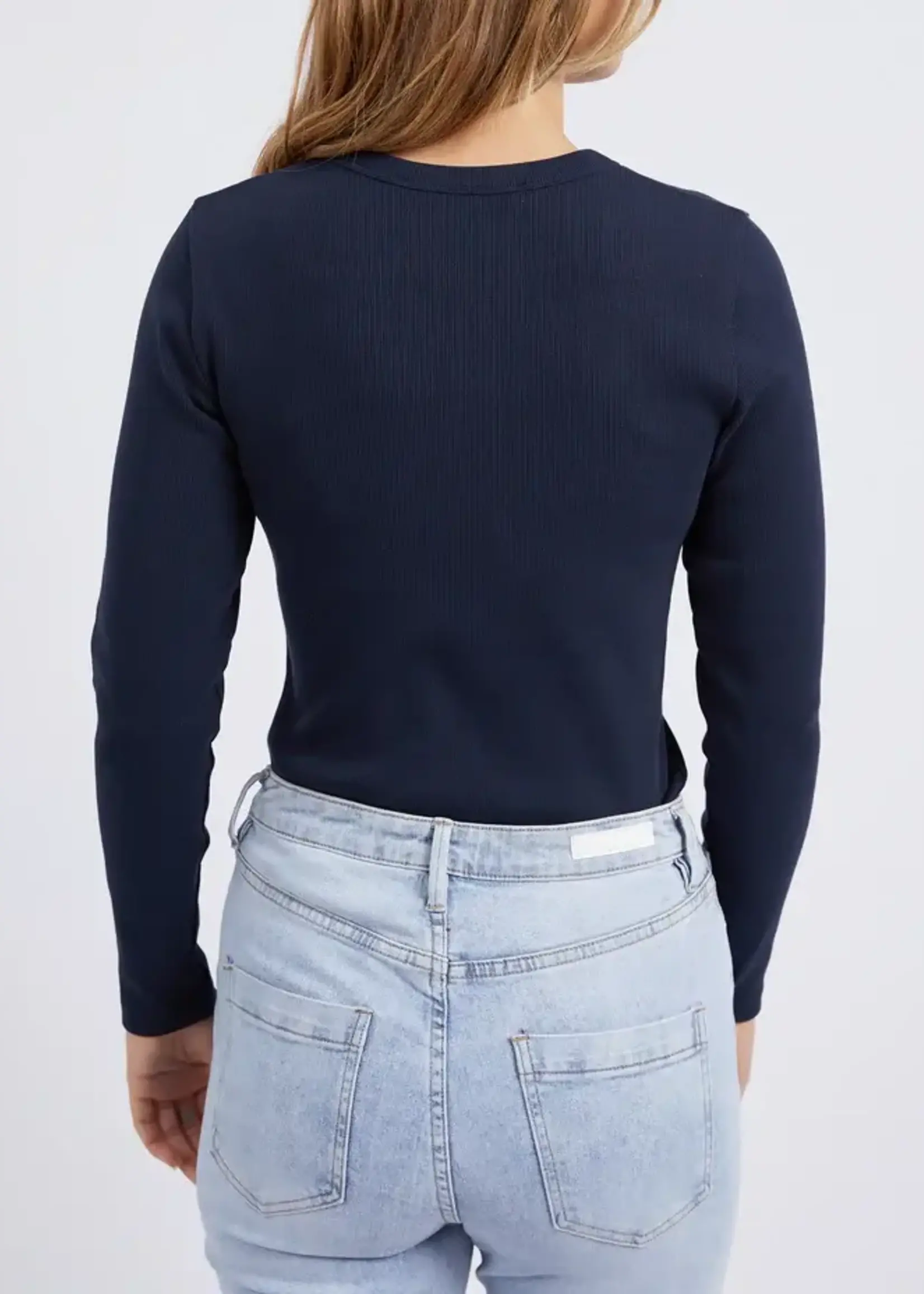 Foxwood Scoop Long Sleeve Tee