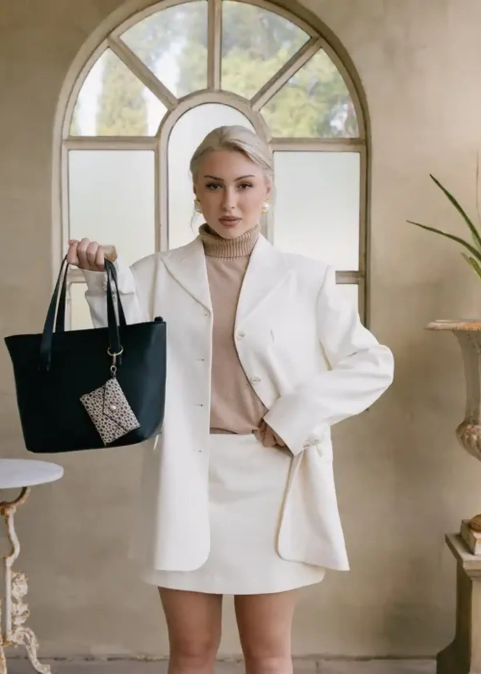 Black Caviar Antoinette 3pce Bag Set