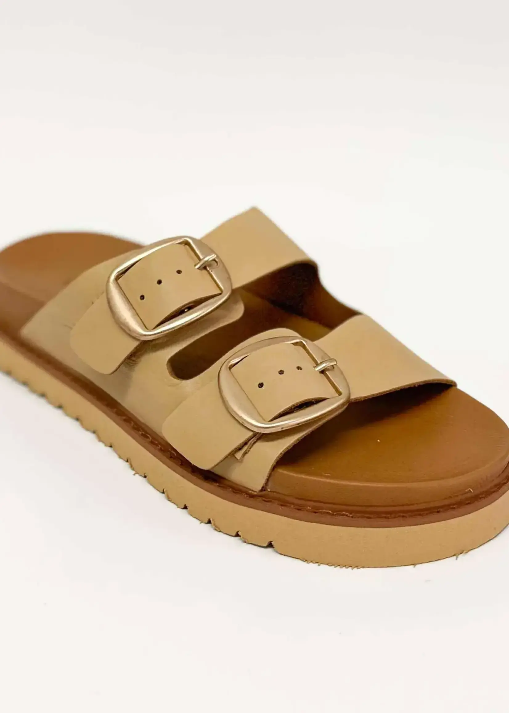 Luna Sole Avery Slide