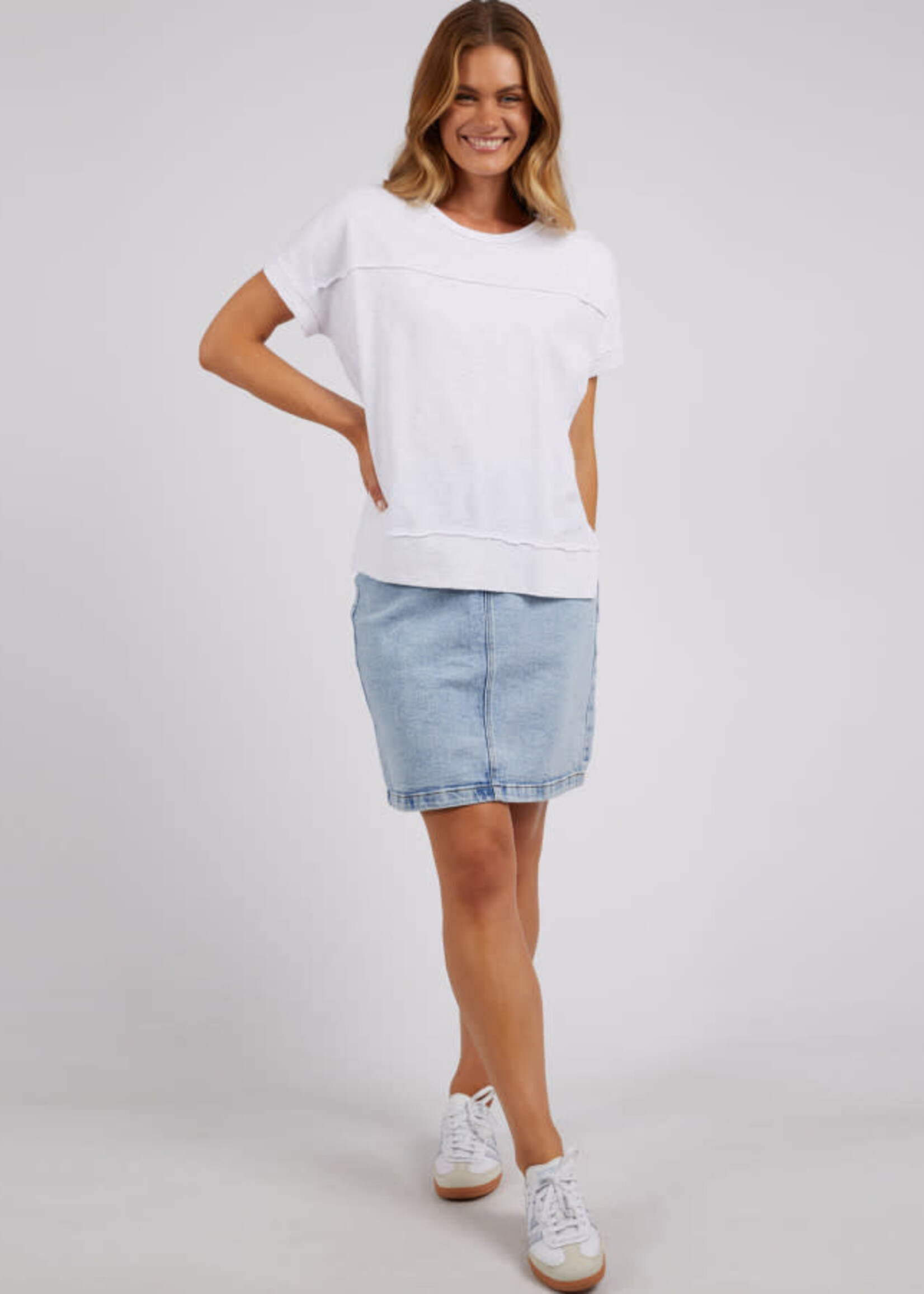 Foxwood Throw On SS tee White