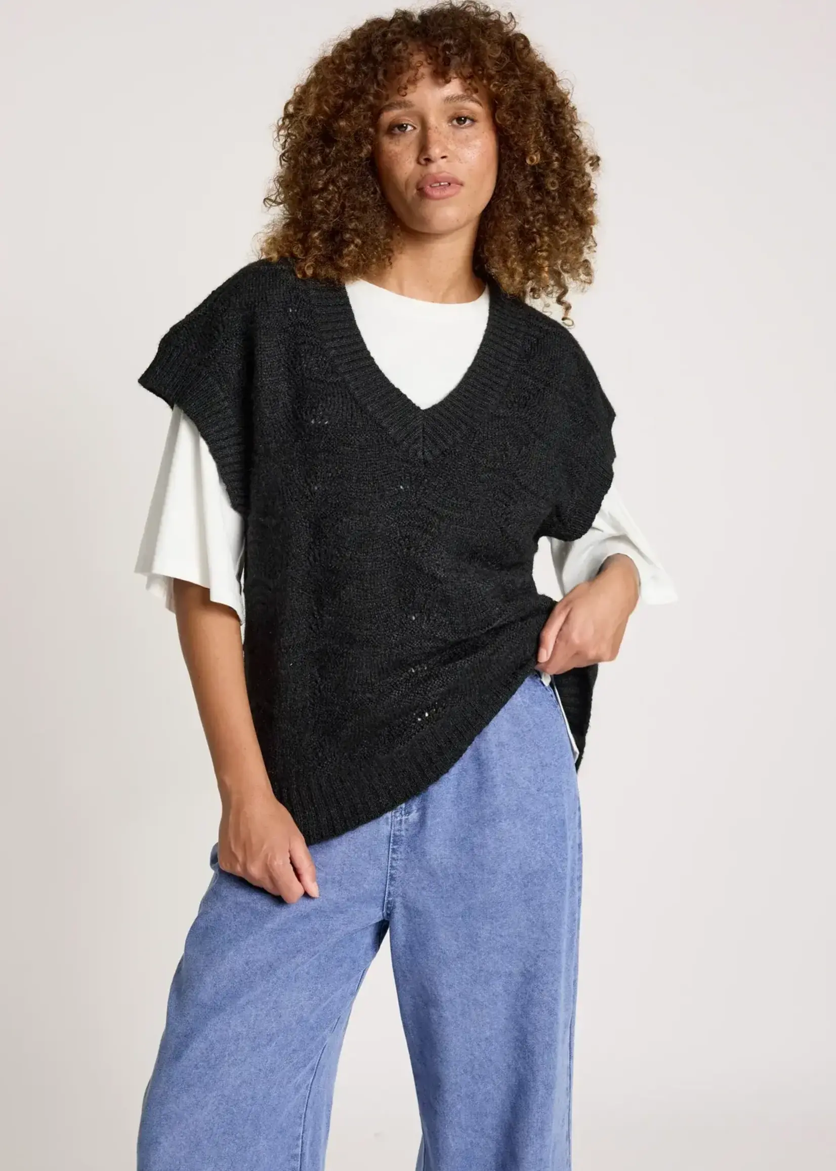 Eb & Ive Orin Knit Vest