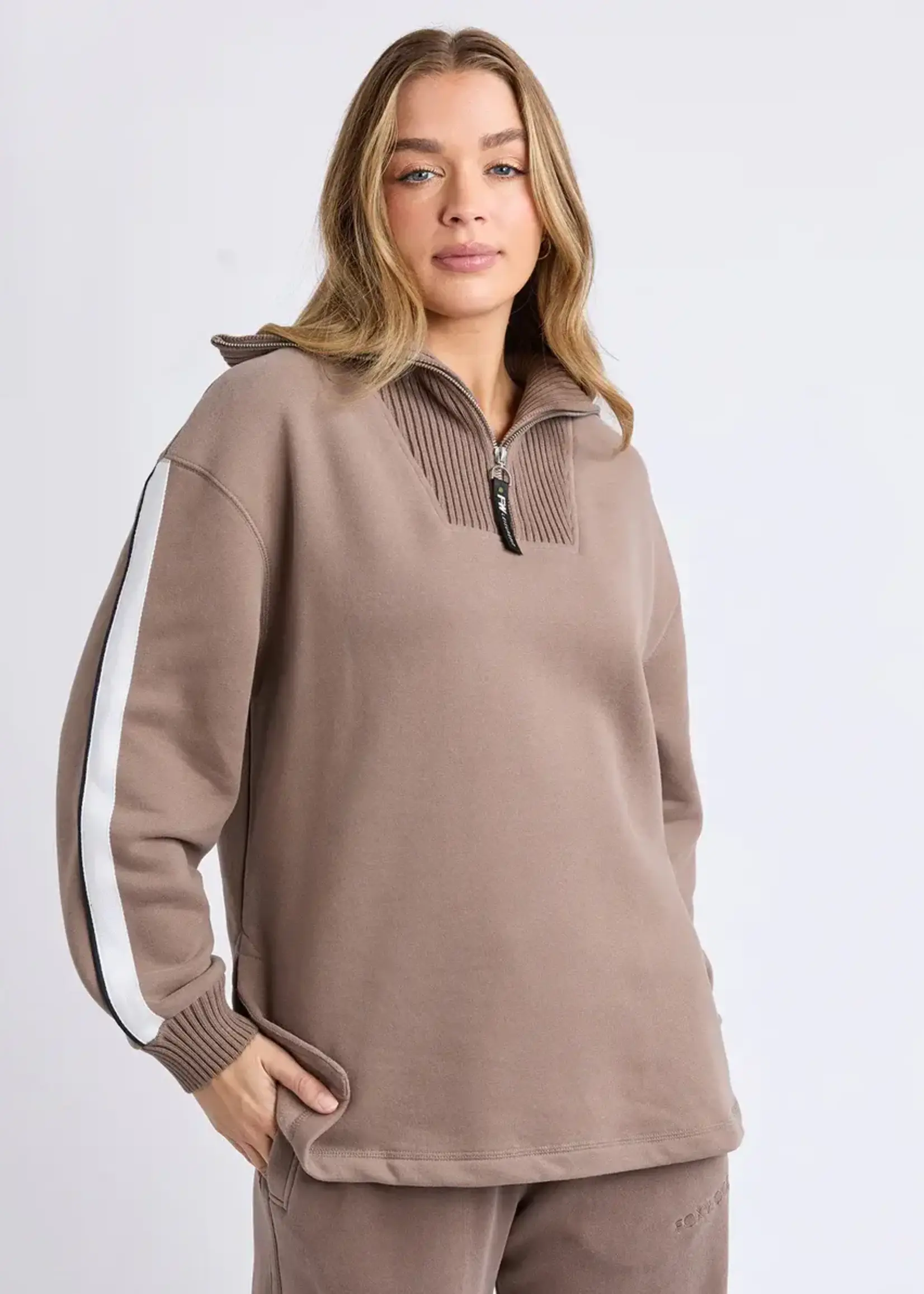 Foxwood Knit Collar Crew