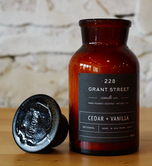 Grant Street Candle Co. Cedar + Vanilla 16 oz Apothecary Jar Candle