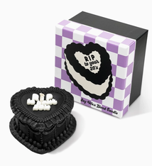 FUN CLUB Rip Your 20's Heart Candle