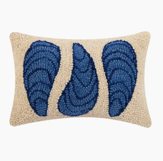 Peking Handicraft Triple Mussel Hook Pillow
