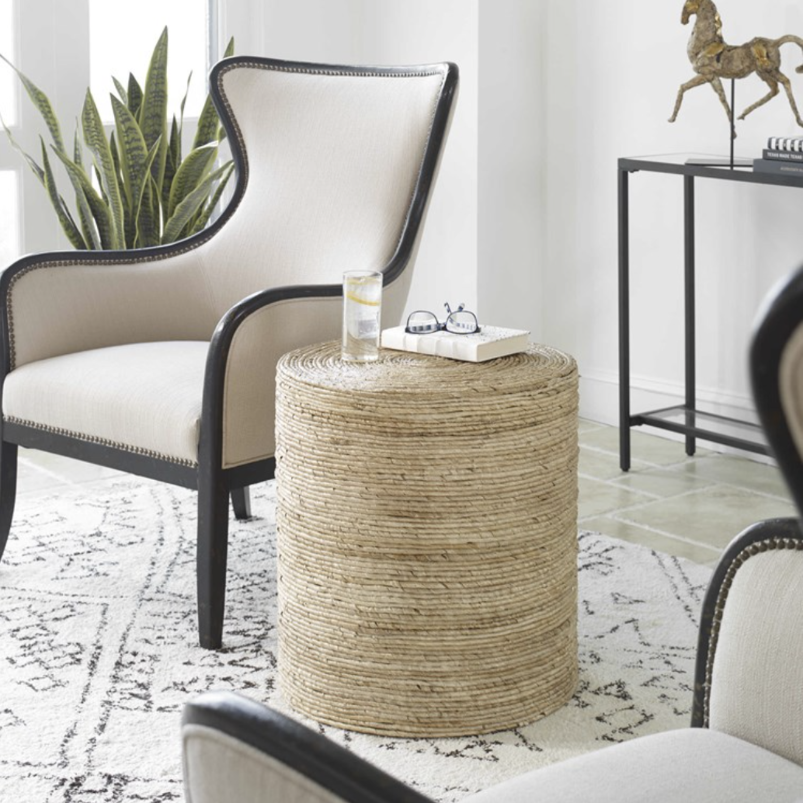 Outside The Box 20x22 Rora Woven Banana Plant Coastal Round Accent Table