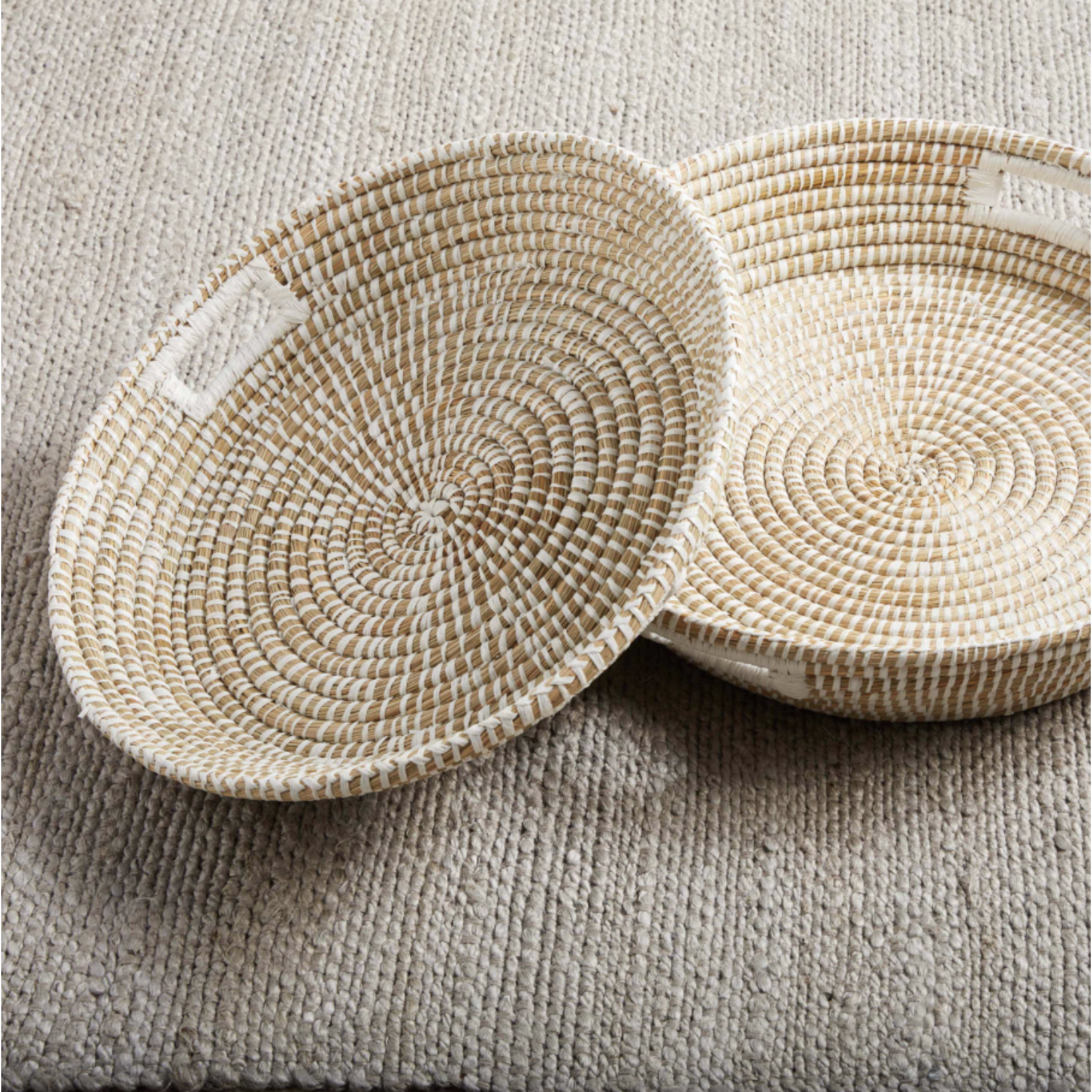Outside The Box 24' & 22" Set Of 2 Natural & White Seagrass Woven Trays