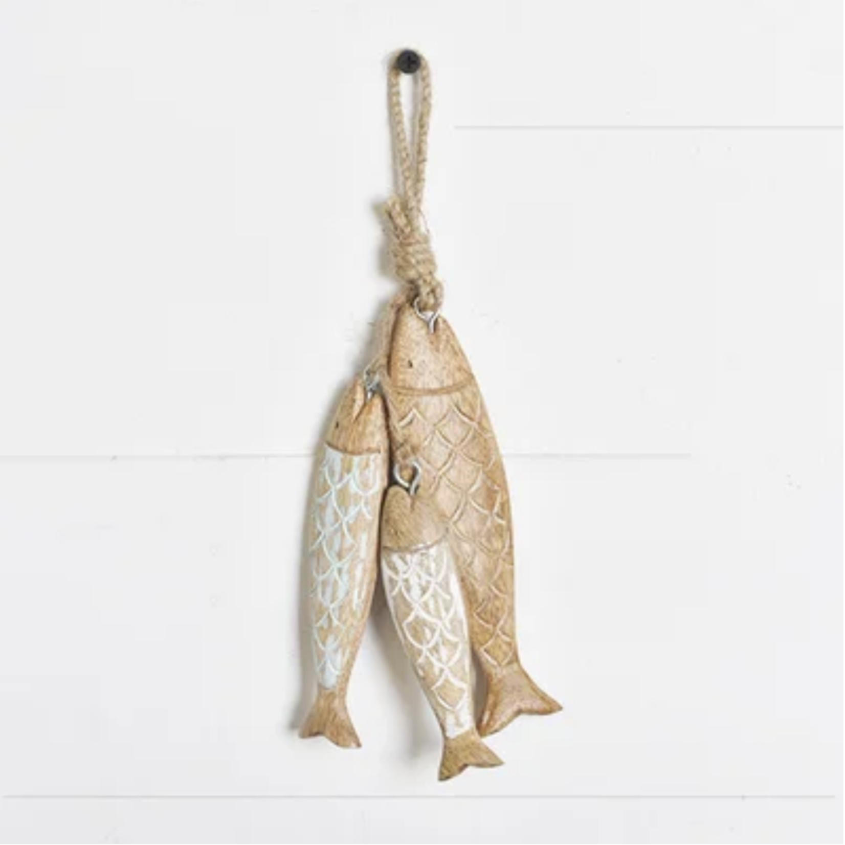 Outside The Box 6", 5" & 4" Set Of 3 Hanging Solid Wood Fish