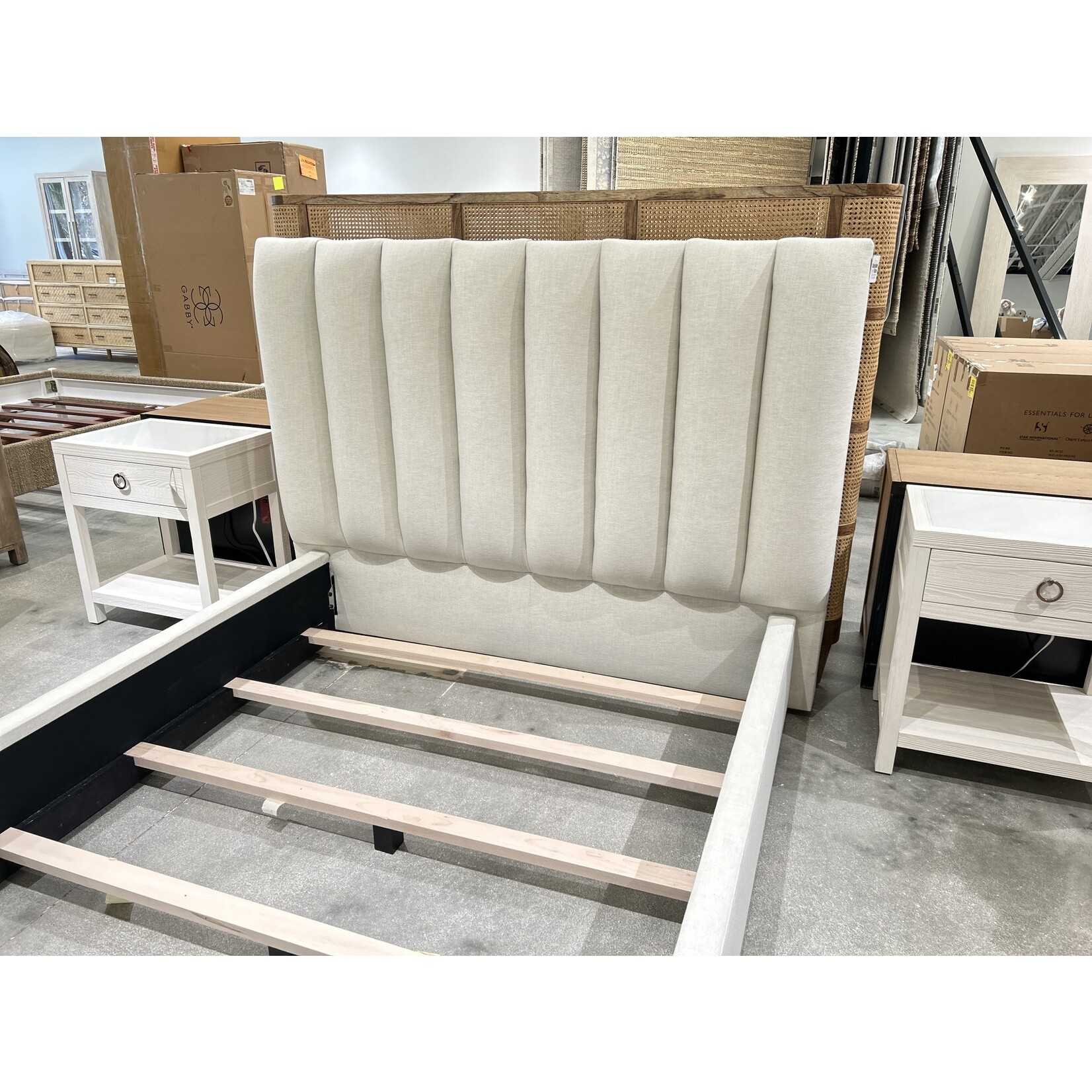 Outside The Box 79x94x55 Hunter Channeled Queen Upholstered Bed In Slipaway Cream