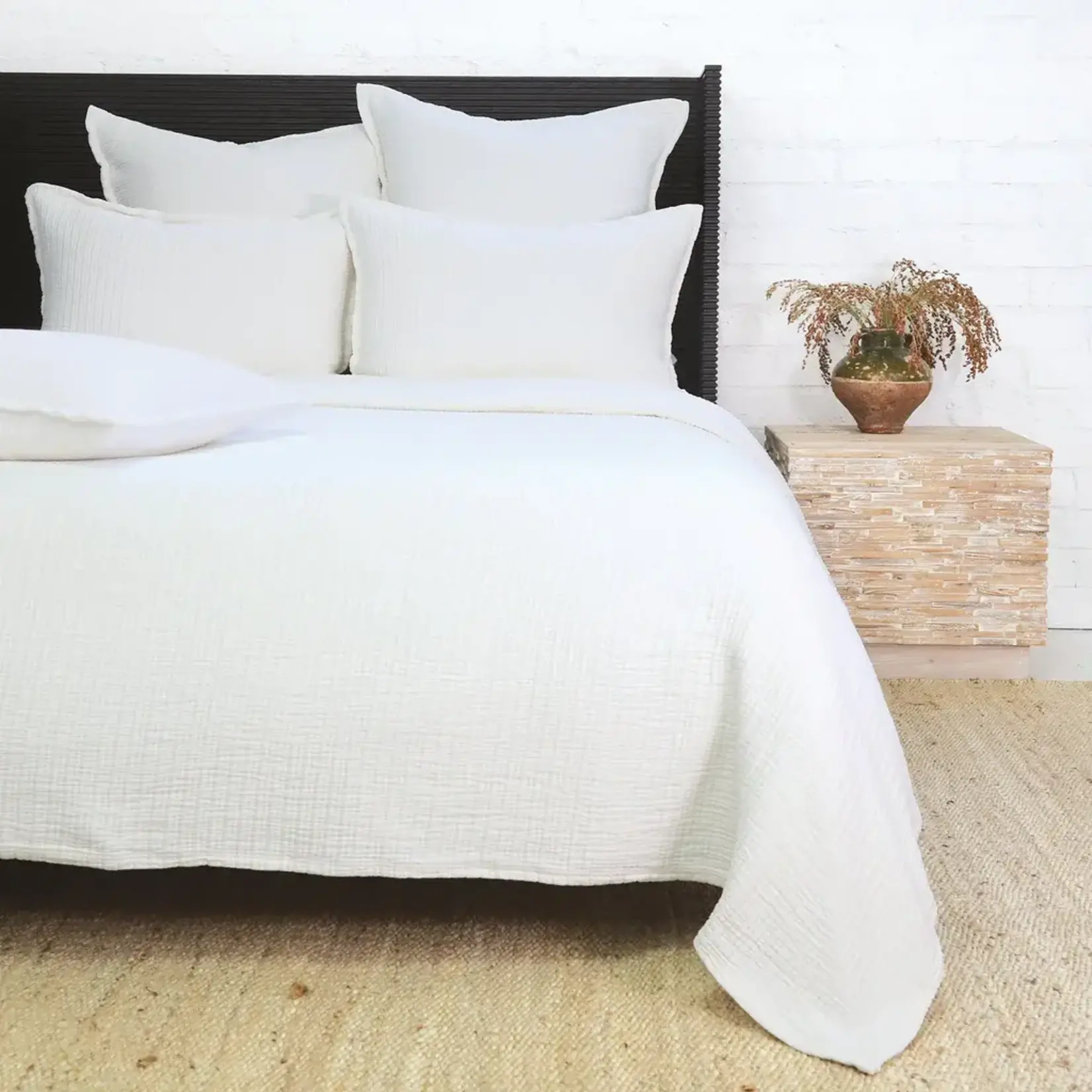 Outside The Box 20x36 Chatham Matelasse Cream King Sham W Down Feather Sleeping Pillow Insert King