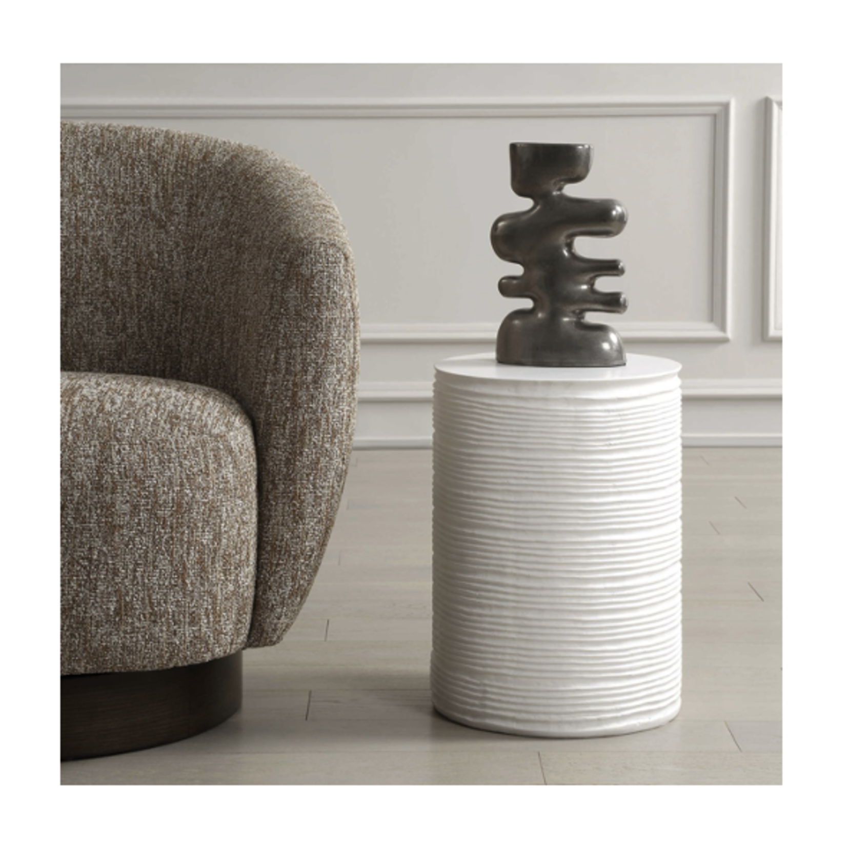 Outside The Box 18x13 Borderline Ivory Resin Round Accent Table