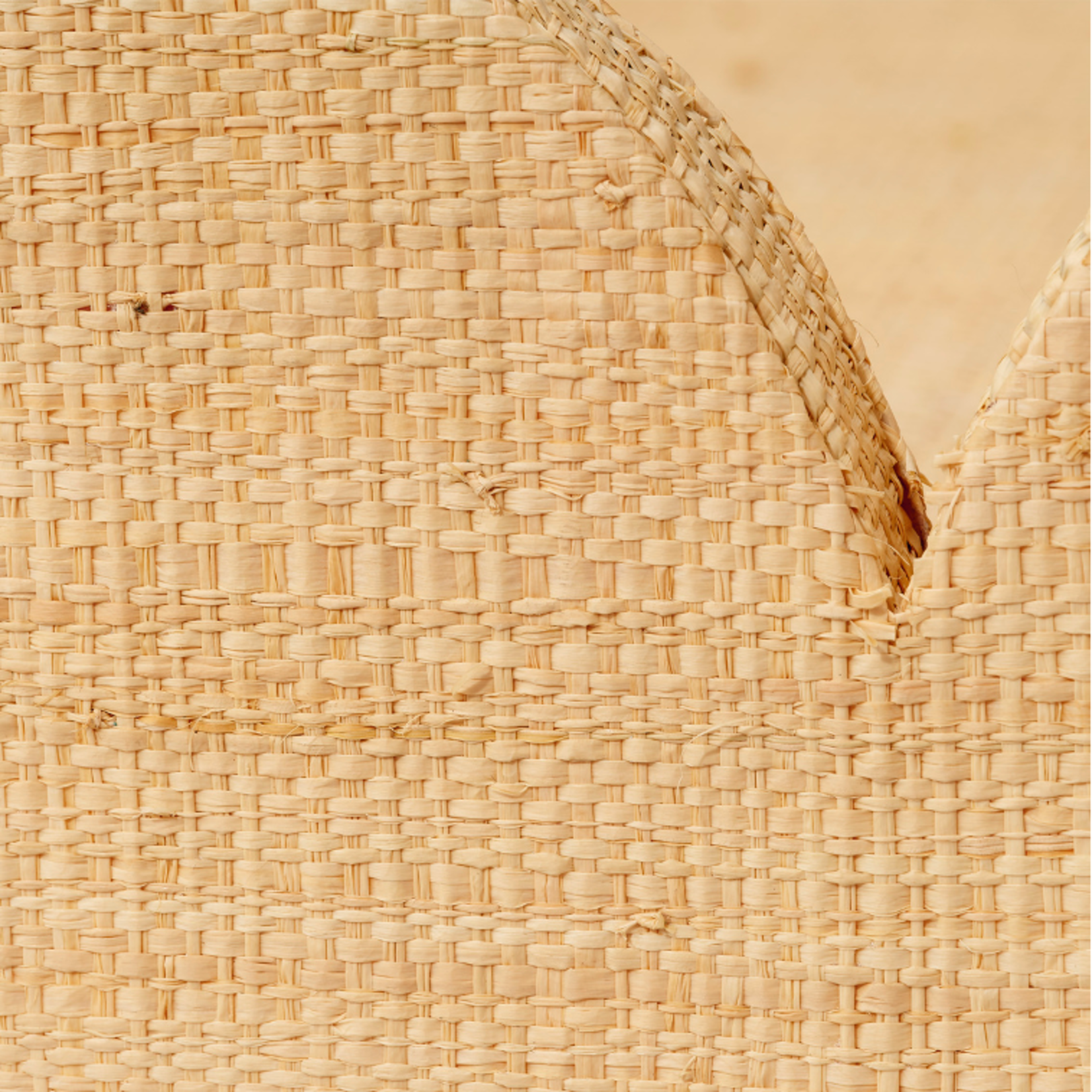 Outside The Box 23" Wonderland Scalloped Natural Raffia Square Tray