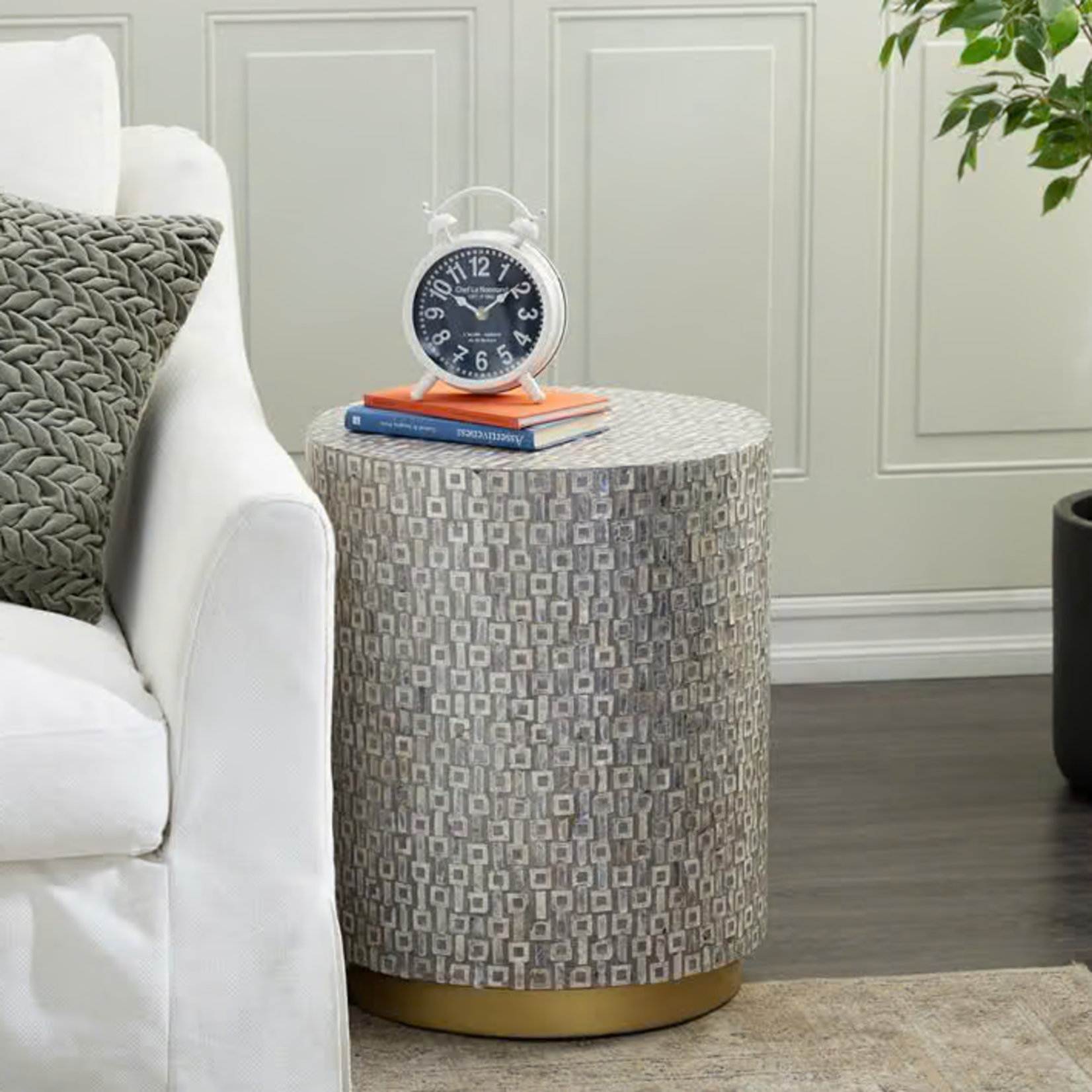 Outside The Box 18x22 Gray Mother Of Pearl Inlay Shell Round Side Table